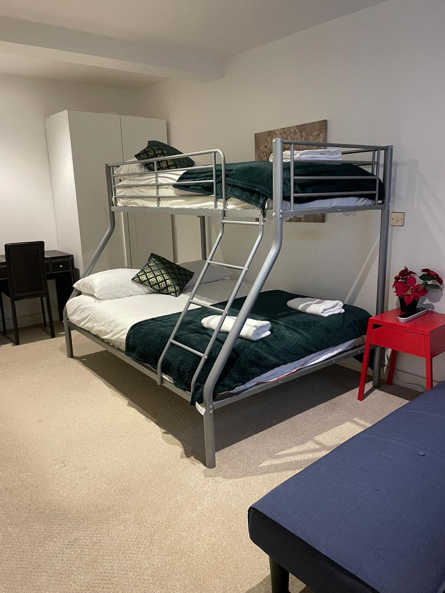 Central Cosy Studio Apartments Londra Exterior foto