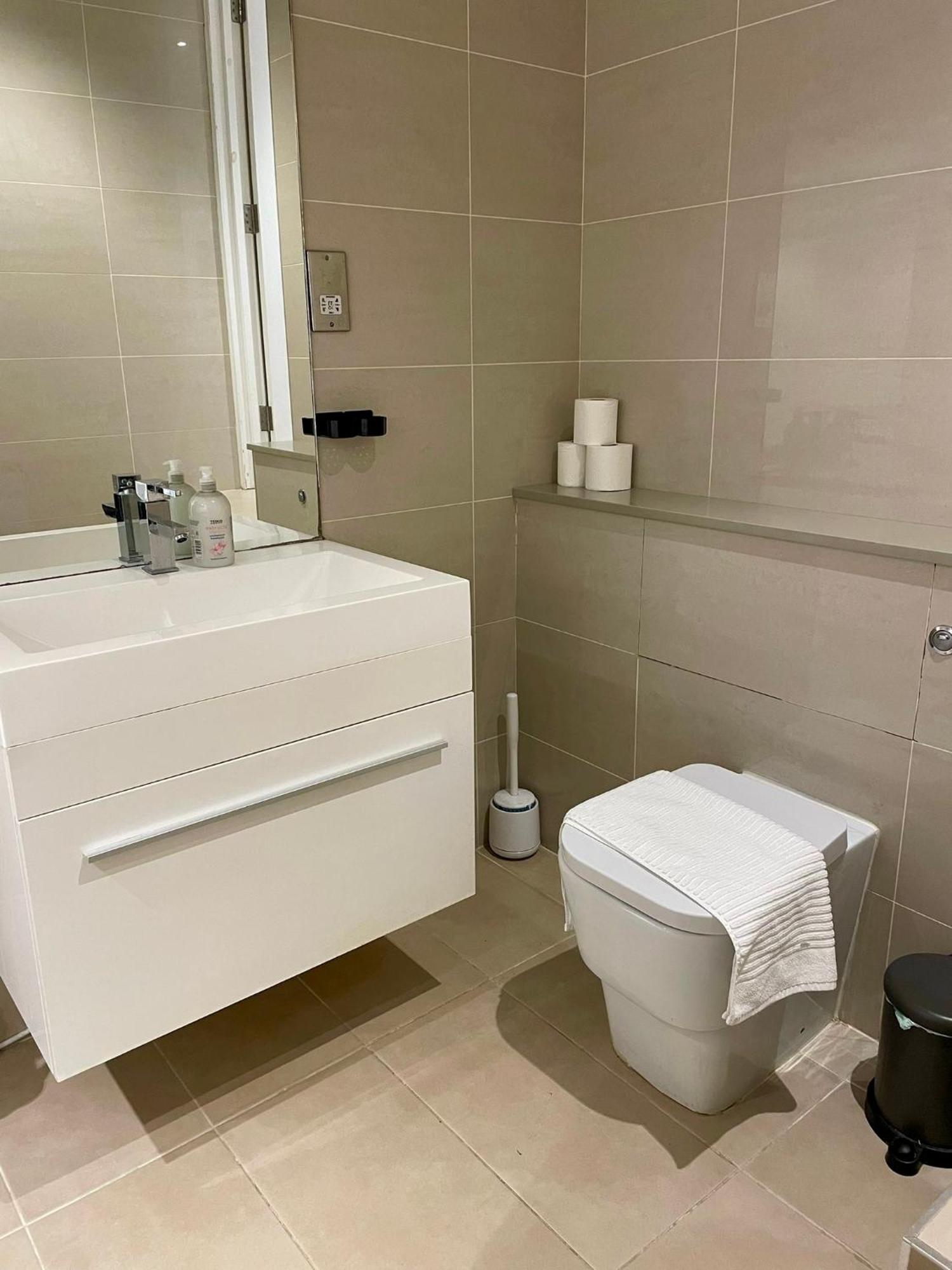 Central Cosy Studio Apartments Londra Exterior foto